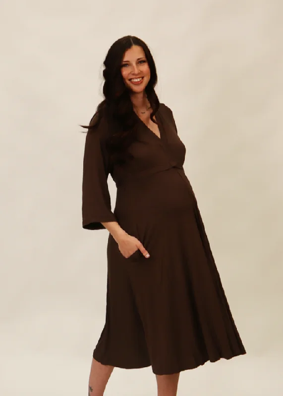 Lila Labor & Postpartum Gown in Mocha